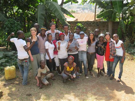 how to volunteer in africa.